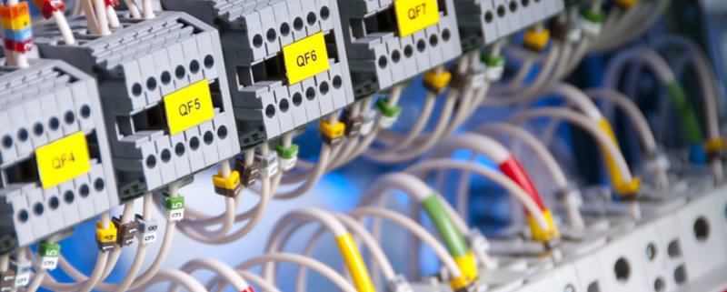 Cum știi dacă locuința ta are nevoie de reparații electrice? 1 instalatii electrice